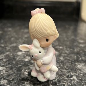 Precious Moments figurine 2.5 inches small